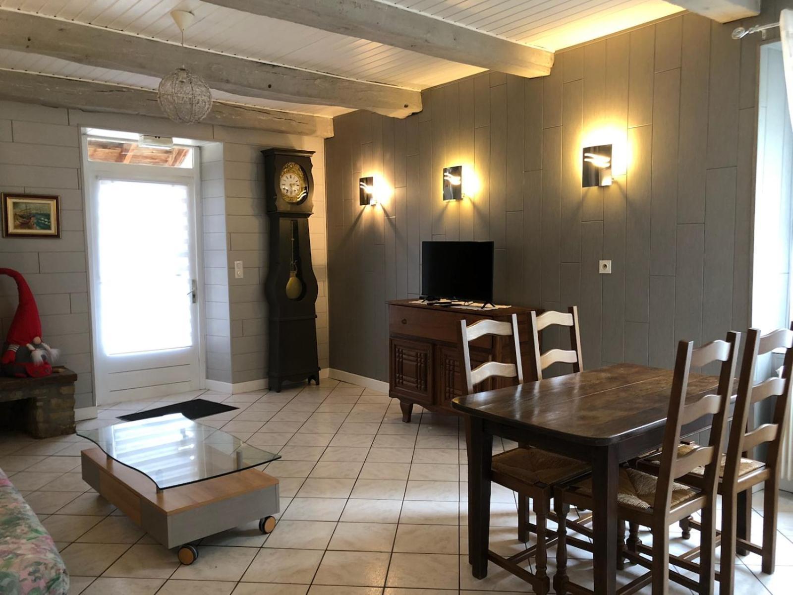 Bed and Breakfast Aux Berges Du Doubs Ougney-Douvot Exterior foto